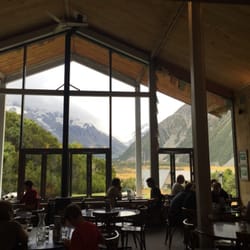 Old Mountaineers' Cafe, Bar, & Restaurant - Great mr. Cook view