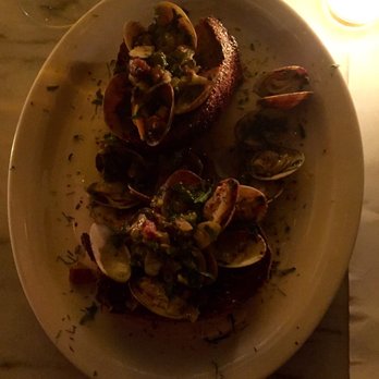 Hart's Restaurant - Clam toast with pancetta - New American Near Me - Brooklyn, New York Hart's Restaurant - Clam toast with pancetta - New American Near Me - Brooklyn, New York