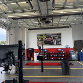 Valvoline Instant Oil Change - Clean and organized - Oil Change Stations Near Me - Parker, Colorado Valvoline Instant Oil Change - Clean and organized - Oil Change Stations Near Me - Parker, Colorado