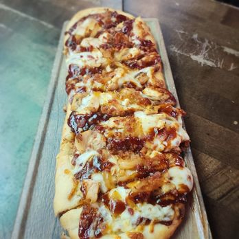 Draft Picks Sports Grill - BBQ Bacon Flatbread - American Near Me - La Mirada, California