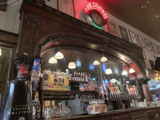 Central Saloon by null