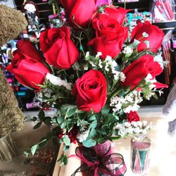 My Girls Flowers - One dozen Beautiful long stem Roses