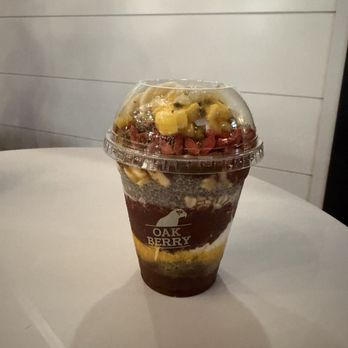 Oakberry Acai - Bowl - Classic Size (12 oz) Bowl - Classic Size (12 oz) - Acai Bowls Near Me - Los Angeles, California Oakberry Acai - Bowl - Classic Size (12 oz) Bowl - Classic Size (12 oz) - Acai Bowls Near Me - Los Angeles, California
