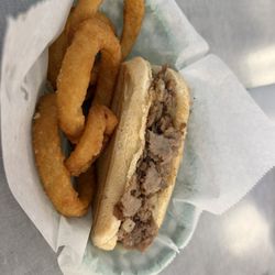 Cheezteak Company - Original with onion rings