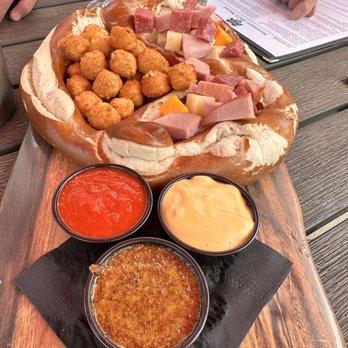 Vineyards At Pine Lake - Big darn pretzel ! - Wine Tasting Room Near Me - Columbiana, Ohio