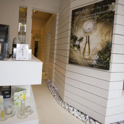 The Chelsea Spa - Front way to Treatment Room