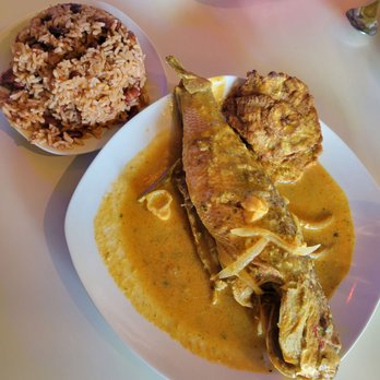 D’s Caribbean Cuisine - a plate of fish and rice - Caribbean Near Me - El Paso, Texas