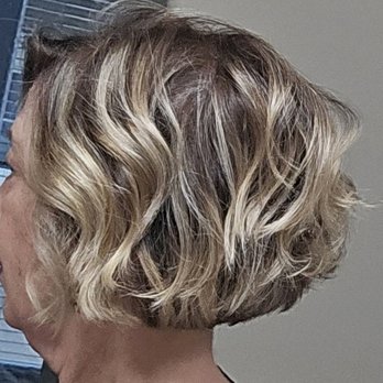 Swoon Salon + Boutique - First session at Swoon with Brittany. Transition to a new lighter, less brassy color. - Hair Salons Near Me - Phoenix, Arizona Swoon Salon + Boutique - First session at Swoon with Brittany. Transition to a new lighter, less brassy color. - Hair Salons Near Me - Phoenix, Arizona