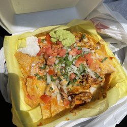 Taqueria Pelayos - Nachos with birria