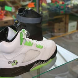 Global Sports - Jordan 5 @ Global Sports Shepherds Bush market