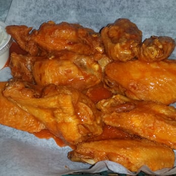 Grant's Crow Bar Lounge - a basket of chicken wings - Nightlife Near Me - Savannah, Georgia Grant's Crow Bar Lounge - a basket of chicken wings - Nightlife Near Me - Savannah, Georgia
