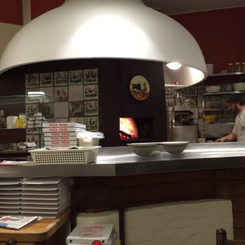 Pizzeria La Napa - Holzofen - Pizza Near Me - Trieste, TS Pizzeria La Napa - Holzofen - Pizza Near Me - Trieste, TS