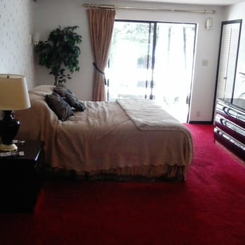 Woahink Lake Suites - Hotels Near Me - Florence, Oregon Woahink Lake Suites - Hotels Near Me - Florence, Oregon