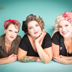 Grinkie Photography - Friends pinup