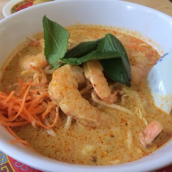 Phat Phuc Noodle Bar - Prawn laksa soup - Vietnamese Near Me - London, XGL