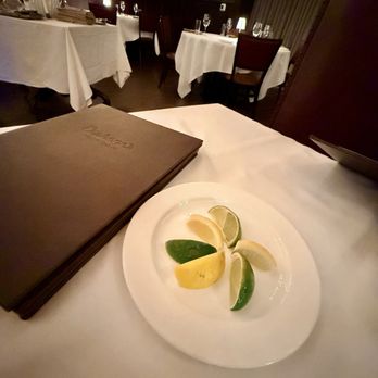 Carbones - Italian Near Me - Hartford, Connecticut
