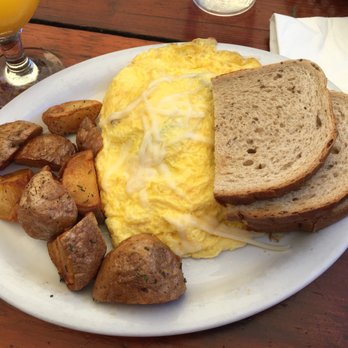 Alice's Restaurant - Alice omelette - Diners Near Me - Woodside, California