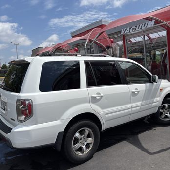 Tommy's Express® Car Wash - The Works wash! Chris helped me start a monthly membership. - Auto Detailing Near Me - Norfolk, Virginia Tommy's Express® Car Wash - The Works wash! Chris helped me start a monthly membership. - Auto Detailing Near Me - Norfolk, Virginia