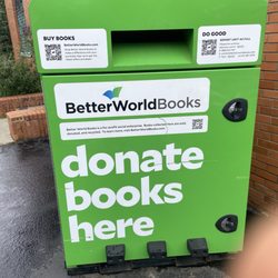 Albany Public Library - Pine Hills Branch - Let freedom read!