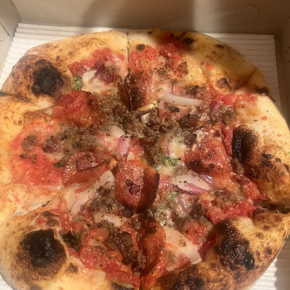 Hungri Street - Amazing Meat Lover's Pizza - Caterers Near Me Hungri Street - Amazing Meat Lover's Pizza - Caterers Near Me