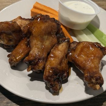 Marias Pizzeria - Teriyaki Wings - Pizza Near Me - Ocean Isle Beach, North Carolina