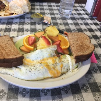 Mountain Lyon Cafe - Egg white veg omlette - Breakfast & Brunch Near Me - Silverthorne, Colorado Mountain Lyon Cafe - Egg white veg omlette - Breakfast & Brunch Near Me - Silverthorne, Colorado