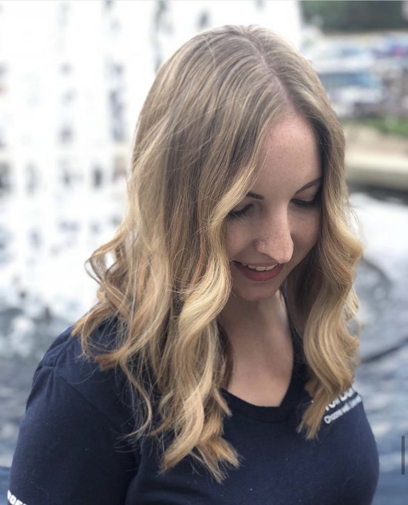 AMBER ROBERT SALON Updated August 2024 23 Photos 12511 Olive Blvd