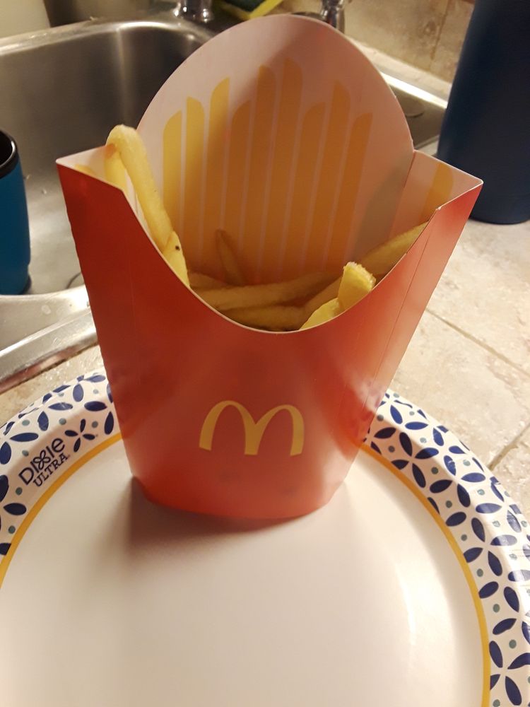 MCDONALD’S Updated October 2024 16 Photos & 22 Reviews 11100 Taft