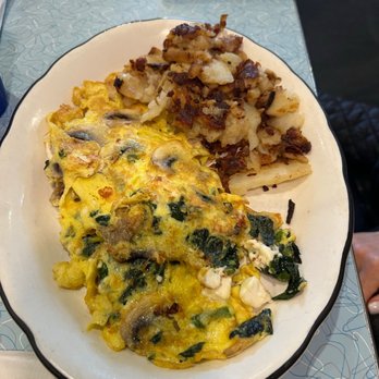 Dobbs Diner - Mushroom Omelette with HomeFries. Yum! - Diners Near Me - Dobbs Ferry, New York Dobbs Diner - Mushroom Omelette with HomeFries. Yum! - Diners Near Me - Dobbs Ferry, New York