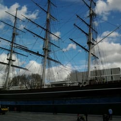 Cutty Sark DLR Station