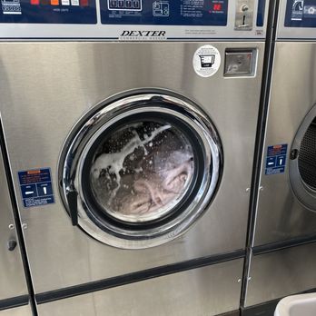 Arlen's Launderland - Large capacity - Laundromat Near Me - Clovis, California