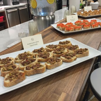 Argot Language Exchanges - Enjoy tapas at the event! - Social Clubs Near Me - New York, New York