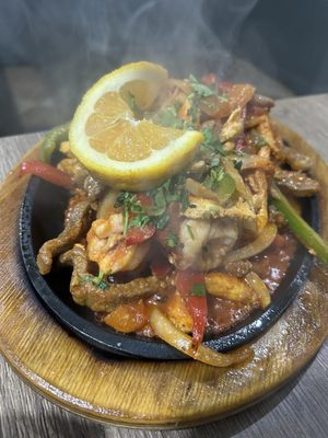 Raices Mexican Cuisine & Bar by null