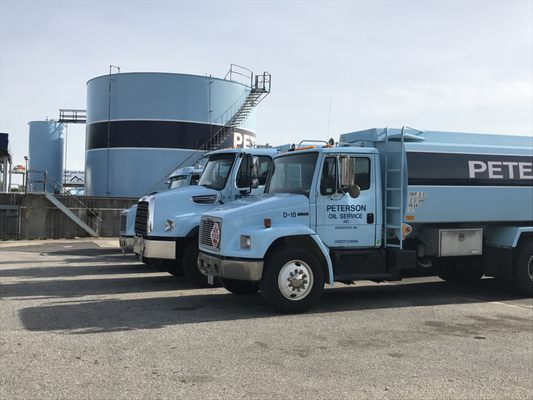 Peterson Oil Service Logo