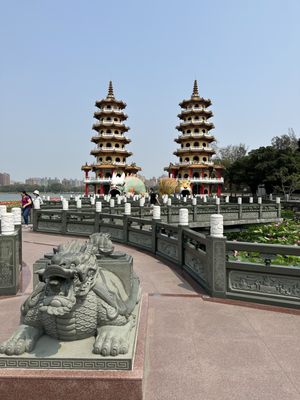 Dragon and Tiger Pagodas by null