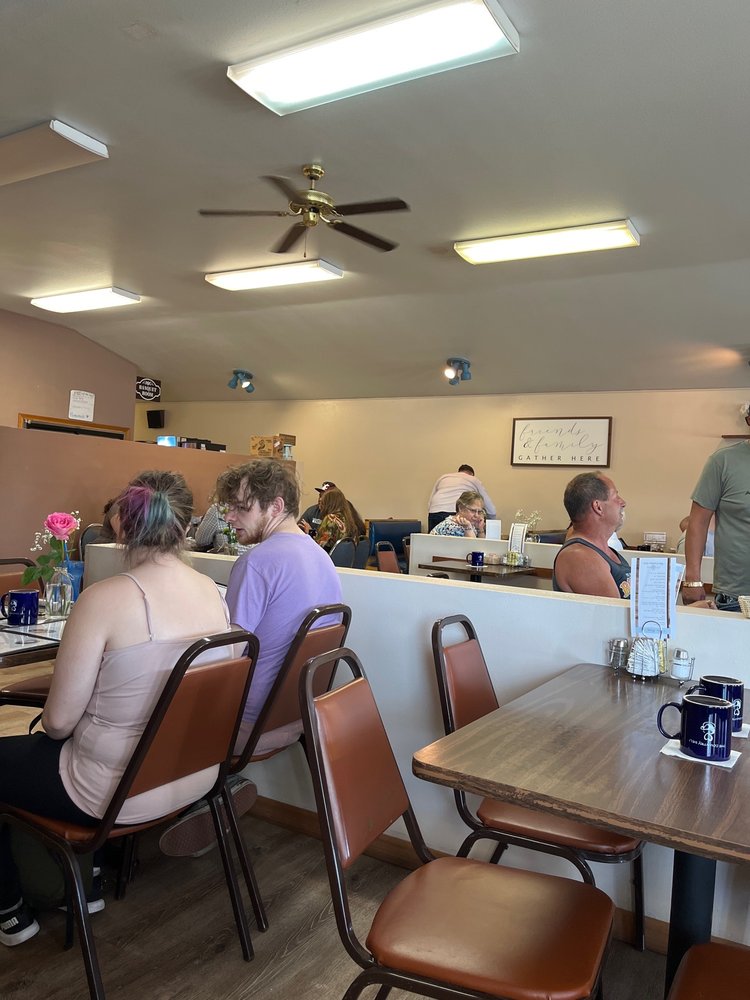 COUNTRY DELI 10 Photos & 43 Reviews 245 Basin St NW, Ephrata