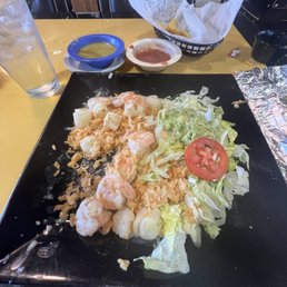 Arroz Con Maricos - Shrimp and Scallops. Arroz Con Maricos - Shrimp and Scallops.