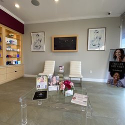 Face to Face Spa at Towne Lake - Waiting area