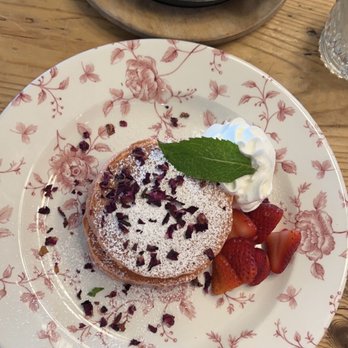 Little Hen - Strawberry Compote Buttermilk Pancake - Breakfast & Brunch Near Me - Weston, Florida Little Hen - Strawberry Compote Buttermilk Pancake - Breakfast & Brunch Near Me - Weston, Florida