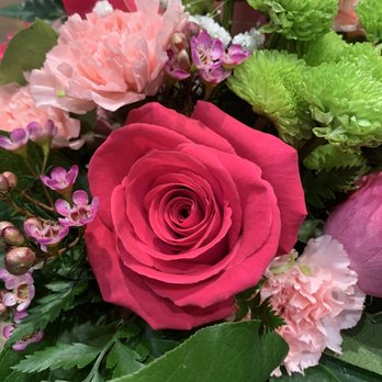 Flowers By Donna - That's a happy rose. - Florists Near Me - Tigard, Oregon