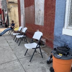 Dart’s Car Wash - Out door sitting area (there is also an inside area for winter operations).