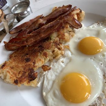 Neptune Diner - Eggs up with bacon and home fried - Diners Near Me - Syosset, New York