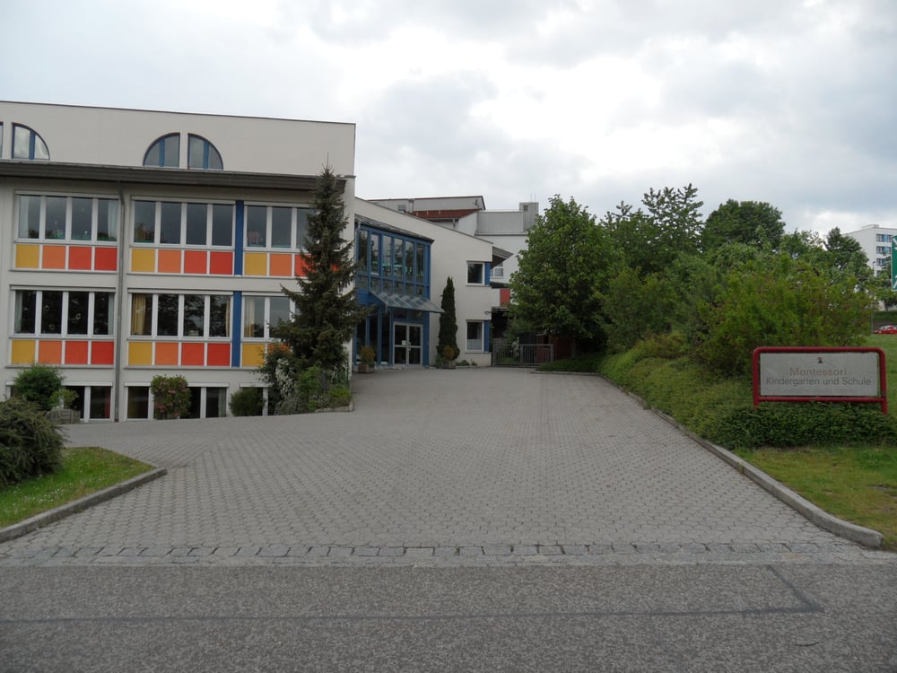  MONTESSORI-KINDERGARTEN - Pettenkoferstr. 3, Pfaffenhofen, Bayern 