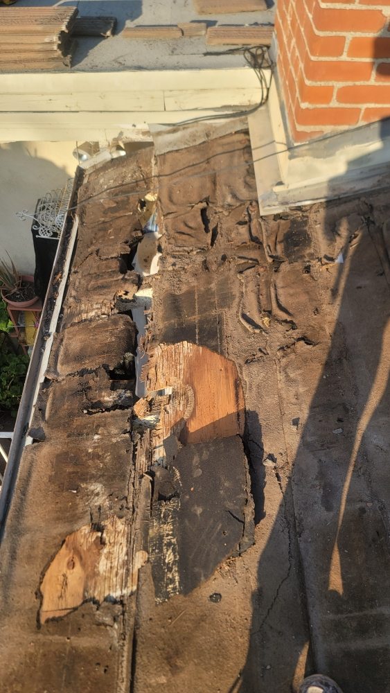 Slide of Jose Roofing Service