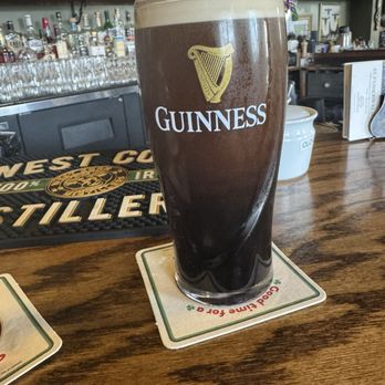 Sláinte - Pint of Guinness - Irish Pub Near Me - Oakland, California