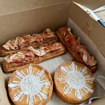 Kasama - Ham & cheese danish and ube pastry - Filipino Near Me - Chicago, Illinois
