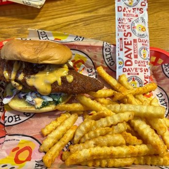 Dave's Hot Chicken - Single Slider - Chicken Shop Near Me - Chicago, Illinois Dave's Hot Chicken - Single Slider - Chicken Shop Near Me - Chicago, Illinois