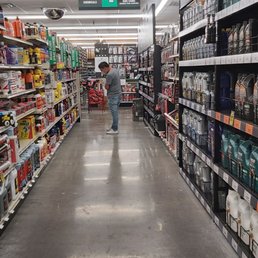 Clean aisles Clean aisles