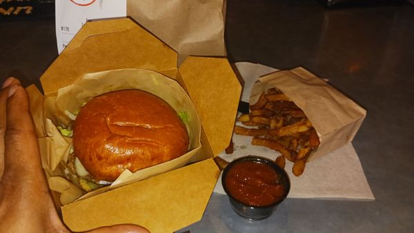 Clark Burger - York Rd by null