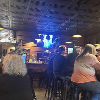 Whiskeytown Barbecue Co - Ambience - Barbeque Near Me - Redding, California